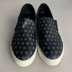 DKNY Slip-On Shoes Women’s Size 8 Black Comfort‎ Casual Sneakers Loafers